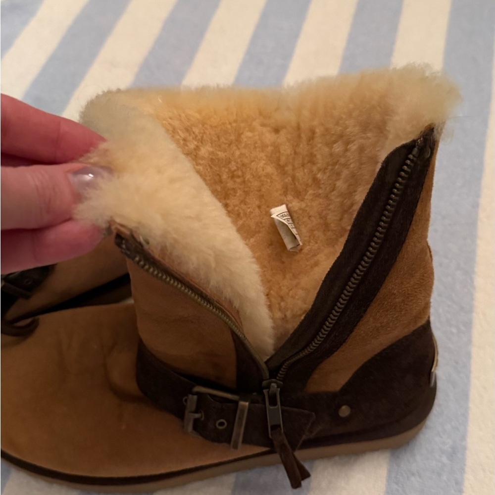 UGG Brown with Cream Ankle Boots - Picture 12 of 15